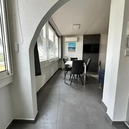 Joli T3 A 200m Sud 4 Personnes Parking Calme Apartment